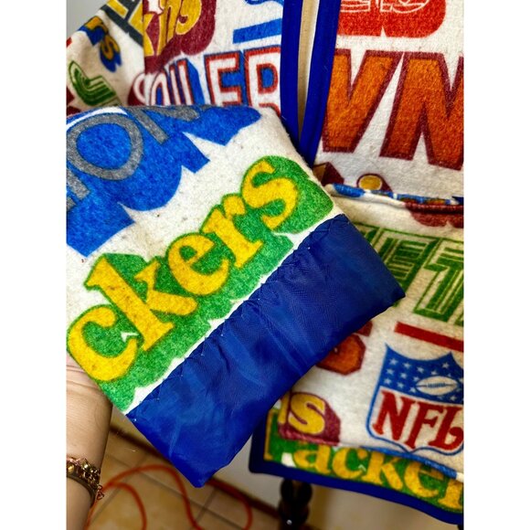 Handmade NFL Blanket Jacket | Vintage Football Team Logo Hoodie | Retro Sports F - Picture 7 of 7